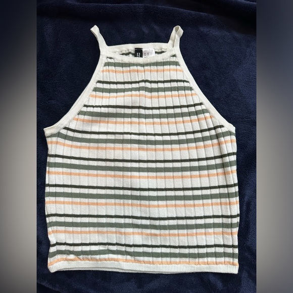 H&M top - Picture 1 of 2